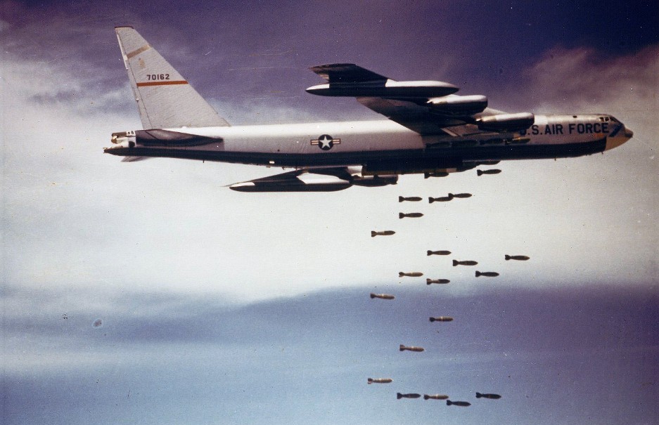 Самолет B-52