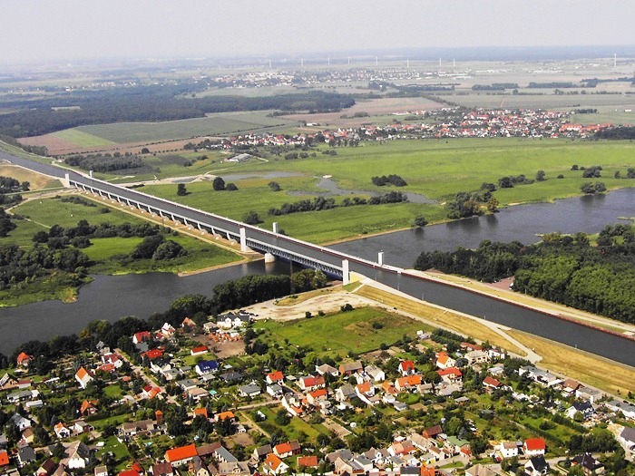 Мост Magdeburg Water